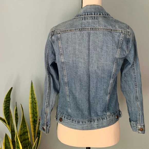 ❗️Sold❗️[ Lucky Brand ] Tomboy Trucker Denim Jacket • Size XS • 100% Cotton - Picture 6 of 11